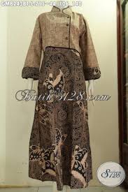 Kerah shanghai, kancing bungkus, ada sabuk yg bisa dilepas, ada karet di pinggang. Model Baju Batik Modis Wanita Muslimah Gamis Batik Terbaru Desain Plisir Polos Di Lengkapi Resleting Belakang Tren Mode Masa Kini Gm8243bt L Toko Batik Online 2021