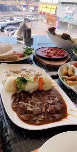 مطاعم الخبر والدمام On Twitter مطعم ومقهى اي جيز بالظهران يفتح يوميا من ٨ صباحا حتى يوم الجمعة المكان واسع وجميل من الطلبات المميزة سلطة تبولة الكينوا لذيذة جدا سلطة الشمندر