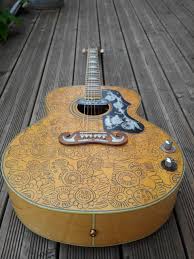 Guitar Art Guitar Ej 200 Custom Engraved P90 Guitare Ej 200 Dessinee Et Gravee A La Main P 90 Tete Assortie Guitare Acoustique Guitare Guitare Basse