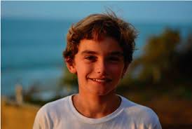 Estilo, línea y timing, así va creciendo el grom Mateo Guzman