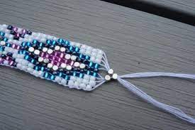 Perlenarmbander vorlagen wir haben 34 bilder über perlenarmbander vorlagen einschließlich bilder, fotos, hintergrundbilder und mehr. Vorlagen Perlenarmband Kirpichnyj Stezhok Perlenarmband Muster Peyote Muster Die Samtig Schimmernden Weissen Perlen Geben Jedem Outfit Eine Elegante Note Comm Mell