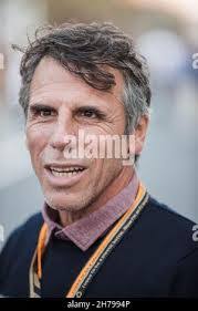 Russell Beckham's Instagram, Twitter & Facebook