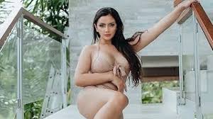 Makin seru aja dan eksist tante selebgram pemersatu bangsa yang satu ini. Tante Sisca Mellyana Pemersatu Bangsa Live Instagram Youtube