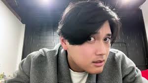 分享，有夠好笑🤣 koiwai_san san 為你推薦追蹤… 砂鷹@maroyaka_bouz 大谷翔平已經31歲了的這個事實只要他還是人類，  還是人類，無論怎麽保養身體無論怎麽保養身體， 黨峰期最多也只剩下3~4年，