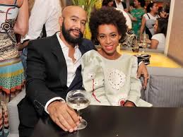 Изучайте релизы alan ferguson на discogs. Age Is Just A Number Top 10 Celebrity Couples Who Have Stayed Super Happy Together Despite Massive Age Difference Meaww