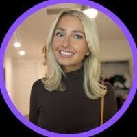 Jade Houri's Instagram, Twitter & Facebook