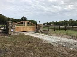 Virtually maintenance free, we offer among the strongest, most durable, low maintenance post and rail fencing available. 4 Rail Chestnut Brown Vinyl Fence Bsb Fence And Deck Facebook