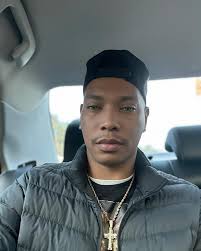 Tariq Combs (@tariq1911) • Instagram photos and videos