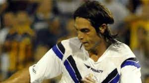 He is nicknamed el bati, for his physical resemblance to former footballer gabriel batistuta. El Entrerriano Larrivey Hablo Sobre La Polemica Final Entre Velez Y Huracan En 2009 Superdeportivo Com Ar