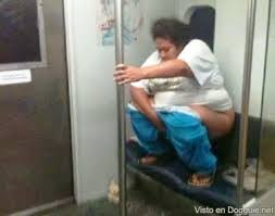 Posted by kubisungu at 18:04. Koleksi Gambar Gambar Lucu Dan Pelik Manusia Menaiki Keretapi Harian Metro Online