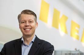 Un Nou Presedinte Si Ceo Al Ikea Group In 1999 Anders Dahlvig Devine Presedintele Si Ceo Ul Ikea Group Preluand Atribuţiile De La A Suit Jacket Jackets Suits