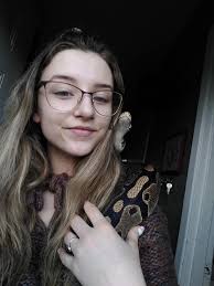 Photos of snakes in hats are real, not ai