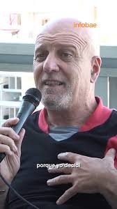 Ricardo Mollo le dedicó un tema al fotógrafo Pablo Grillo en un show de  Divididos.