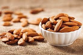 6 Health Benefits Of Eating Almonds While Breastfeeding