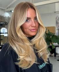 Annie Roy-Talbot (annieroytalbot)