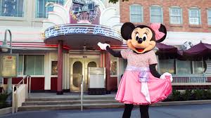 Everyone is going to be there for the delicious meals that minnie wants to prepare, so for everything to be just perfect, make sure you are helping minnie setting everything up. Hollywood Vine Walt Disney World Resort