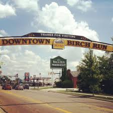Birch Run Outlet Hours Today As You Exit Downtown Birch Run Birch Run Saginaw Saginaw Valley