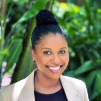 Nicole Ifill's Instagram, Twitter & Facebook