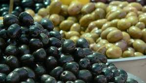 La Ricetta Per Fare In Casa Le Olive Taggiasche Sott 39 Olio Una Conserva Casalinga Ideale Per L 39 Antipasto E Da Utili Ricette Sughi Per La Pasta Conserve
