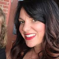 Sara Pease's Instagram, Twitter & Facebook