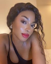 Becky Patrick's Instagram, Twitter & Facebook