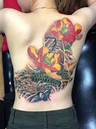 Tattoo tiếng tàu là một trong các mẫu hình xăm vô cùng độc đáo, được thể hiện một cách vừa uyển chuyển, nhẹ nhàng nhưng cũng rất táo bạo. Top 5 Ä'á»‹a Chá»‰ XÄƒm Hinh Nghá»‡ Thuáº­t Ä'áº¹p Nháº¥t VÅ©ng Tau Top Chuáº©n