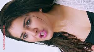 Rashi khanna hot navel exposing showing sexy - ePorner Video