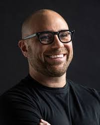 Rikki Ford's Instagram, Twitter & Facebook