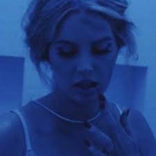 Stream BLUE BANISTERS EXTENDED VER.//LANA DEL REY by lenasfilms