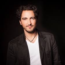Manuel maria neto da silva moreira (lisboa, são sebastião da pedreira, 28 de maio de 1982) é um actor e dobrador português. Manuel Moreira Youtube Stats Channel Statistics Analytics