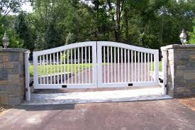 Automated White Wood Gate Wood Gate Gate Driveway Gate