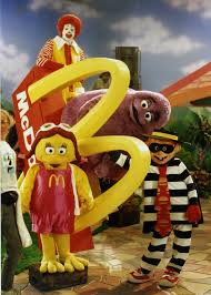 Birdie The Early Bird Ronald Mcdonald Birdie The Early Bird Grimace And Hamburglar In The 1993 International Mcdonaldlan Mcdonald S Restaurant Ronald Mcdonald Happy Meal Mcdonalds
