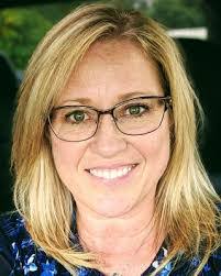 Susan Lloyd's Instagram, Twitter & Facebook