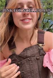 Noelleworewhat Valentines