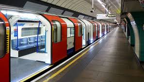London Underground Victoria Line Train At Brixton London Underground Tube London Underground Stations London Underground