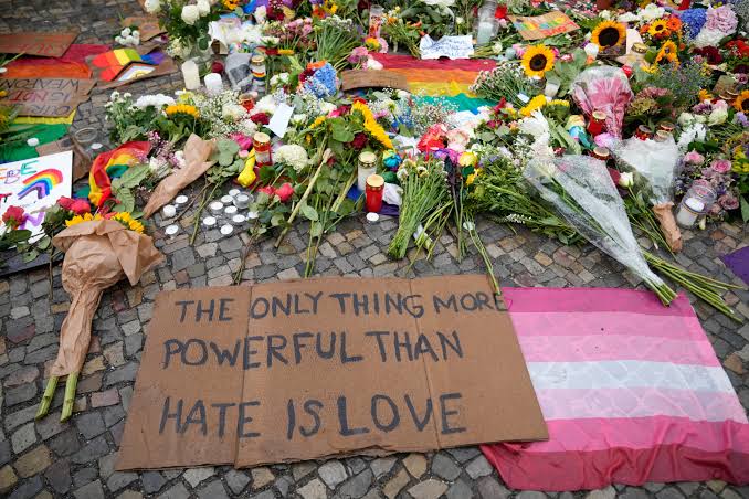 Van Slams Into Crowd at Berlin Pride Festival, Killing 1 and Injuring 16,  as Police Identify Suspect - Chapelboro.com