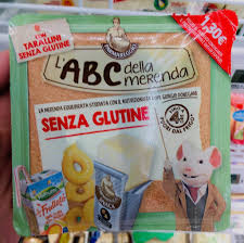 Se si considerano lo spuntino di metà mattina e la merenda di metà pomeriggio, ognuno deve corrispondere circa al 10% delle kcal giornaliere, quindi va ridotto l'introito di kcal durante i pasti principali, es.: L Abc Della Merenda Senza Glutine Pausensnack Mit Fruchtsaft Crissini Und Kase Naschkater Com Das Sussigkeiten Marketing Blog