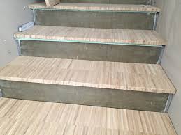 Teppichboden auf der treppe verlegen und fixieren 10 Parkettboden Nach Mass Fur Treppe Anfertigen Und Verlegen Datsch Parkett Teppich Und Mehr