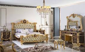 Zengin kumaş ve renk seçenekleriyle yatak odası takımları divanev'de. 2020 Luks Yatak Odasi Takimi Secim Rehberi