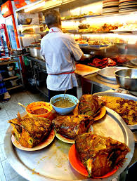 A few famous eateries in penang were the centre of attention of an operation conducted by the penang island city council (mbpp), yesterday. Penang Lunch At Line Clear Nasi Kandar Asia Pacific Hungry Onion