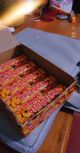 Coklat silverqueen chunky bar king size 1 kg cemilan snack. Silverqueen Chunky Bar Ide Makanan Makanan Makanan Enak