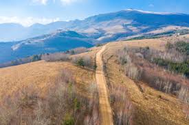 Initial, deschiderea soselei transalpina era programata pentru data de 1 iunie. Transalpina De Apuseni Deschisa Circulatiei Cand Va Fi Finalizata Soseaua Montana Spectaculoasa De Aproape 80 De Kilometri Foto Video Mobile