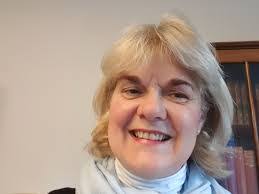 Hilary Meyer's Instagram, Twitter & Facebook