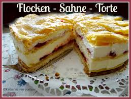 Karins Flocken Sahne Torte Flockensahnetorte Flocken Sahne Torte Mit Murbeteigboden Preiselbeertorte Floc Leckere Torten Kuchen Und Torten Brandteig Rezept
