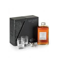 Coffret Cadeau Whisky Japonais Nikka From The Barrel Caviste Une boutique de passionnés sur laquelle vous retrouverez des habits traditionnels au même titre que des vêtements streetwear aux inspirations japonaises. coffret cadeau whisky japonais nikka from the barrel caviste