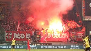 The soccer teams almere city fc and roda jc played 10 games up to today. Fc Twente One Uitduel Without Fans After Incident At Roda Jc