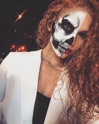 16 Amazing Curly Halloween Costume Ideas Red Hair Halloween Costumes Curly Halloween Costume Halloween Costumes Redhead