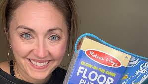 Amazon.com: Melissa & Doug Outer Space Glow-in-the-Dark Cardboard Jigsaw  Floor Puzzle