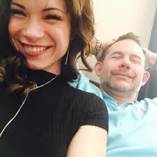 Danielle Christensen (daniellesela)