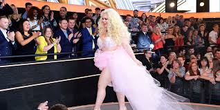 Trisha paytas news, gossip, photos of trisha paytas, biography, trisha paytas boyfriend list 2016. Trisha Paytas Says They Married A Brad Pitt Cardboard Cutout Paper